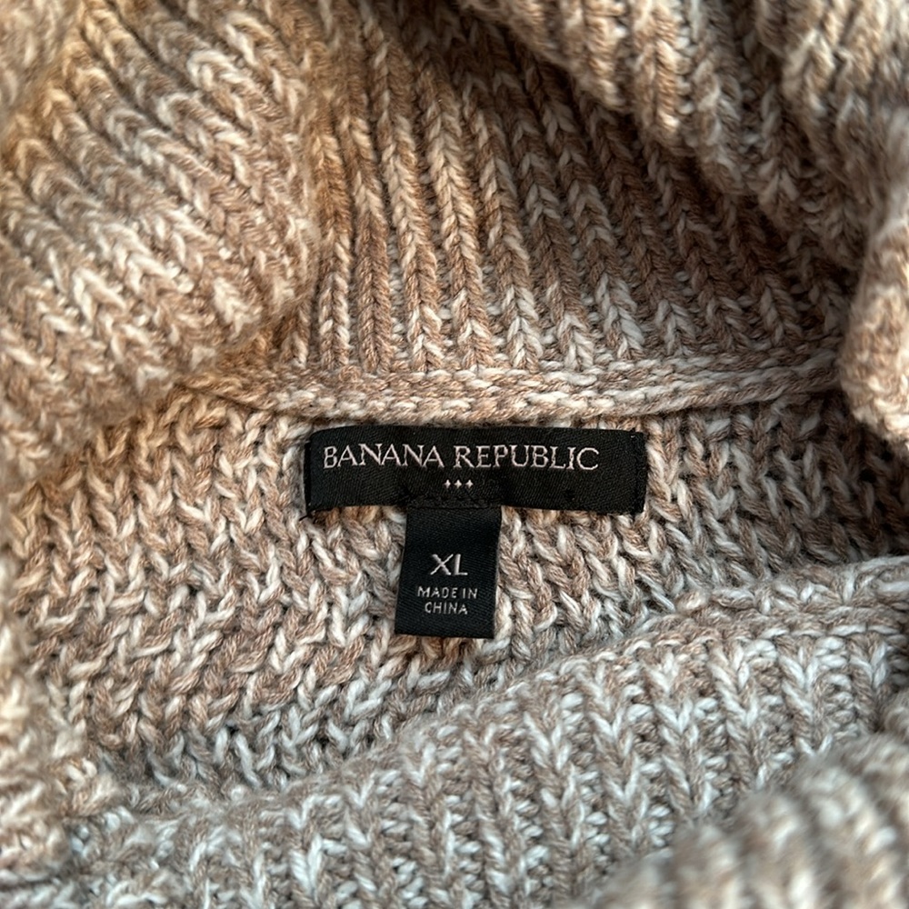 BANANA REPUBLIC Snap Neck Cowl Sweater - Picture 3 of 4